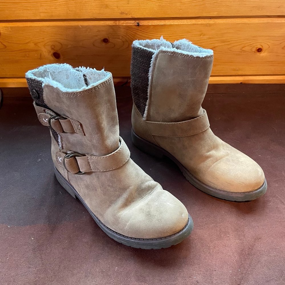 Roxy Boots